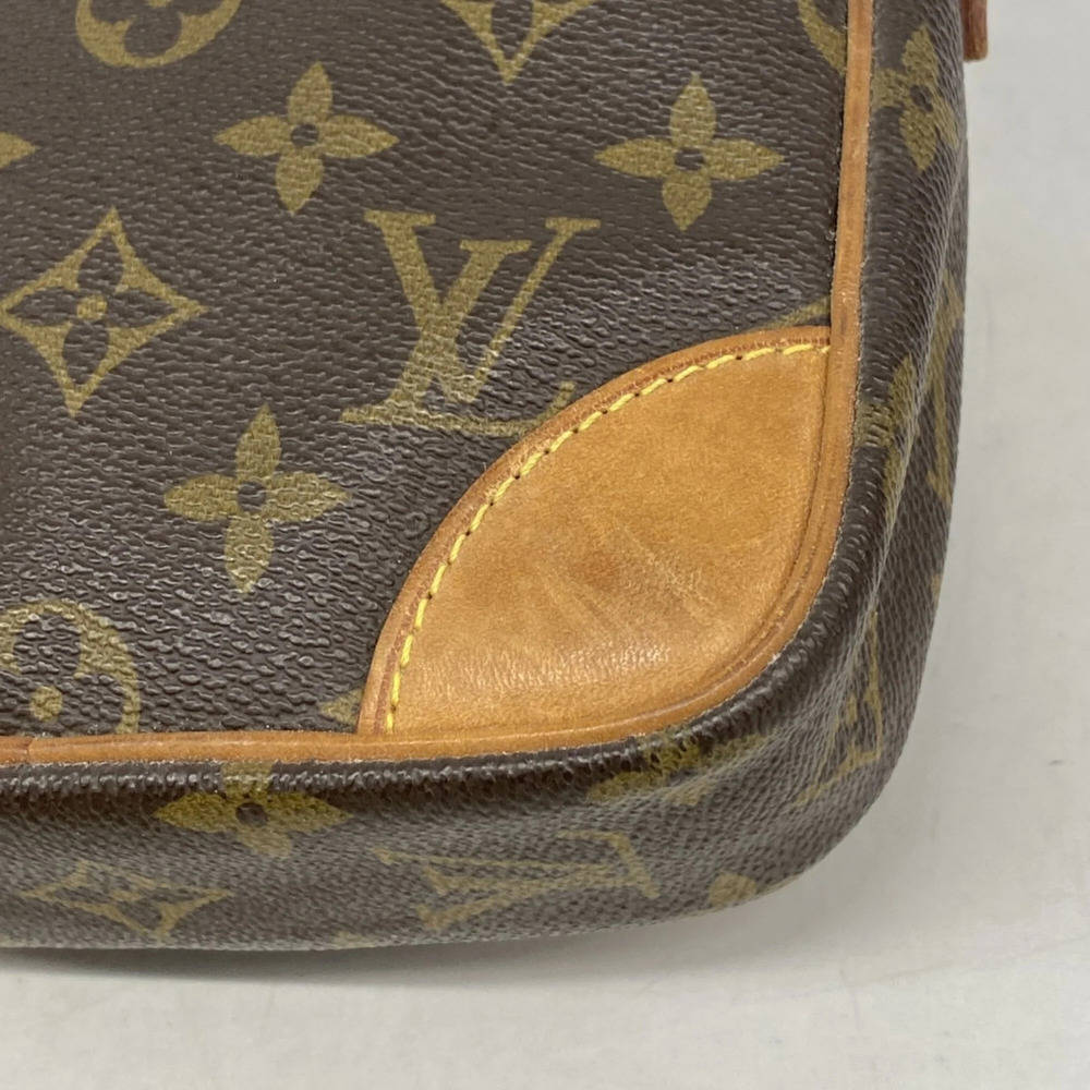 LOUIS VUITTON Brown Monogram Tote Bag - Picture 8 of 10
